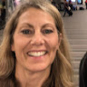 Meet your Posher, Debbie